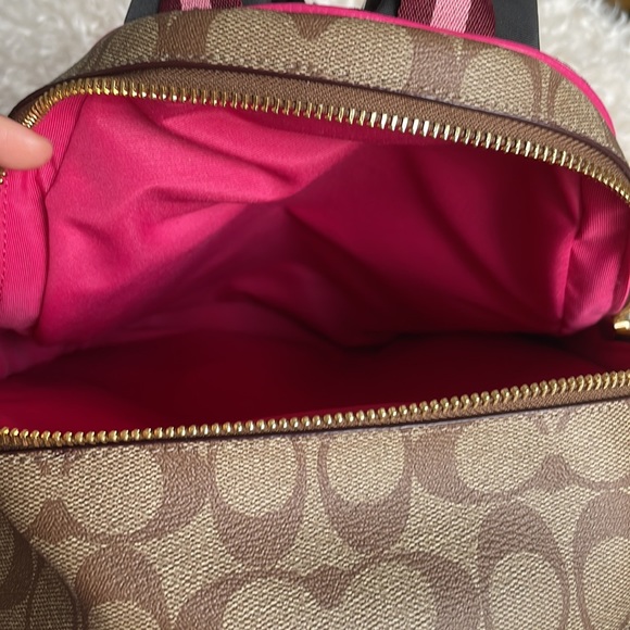 Coach Court Backpack In Signature Canvas - Picture 6 of 8